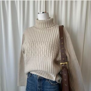 Vintage Sarah Spencer Wool blend turtleneck sweater with a preppy style XL.